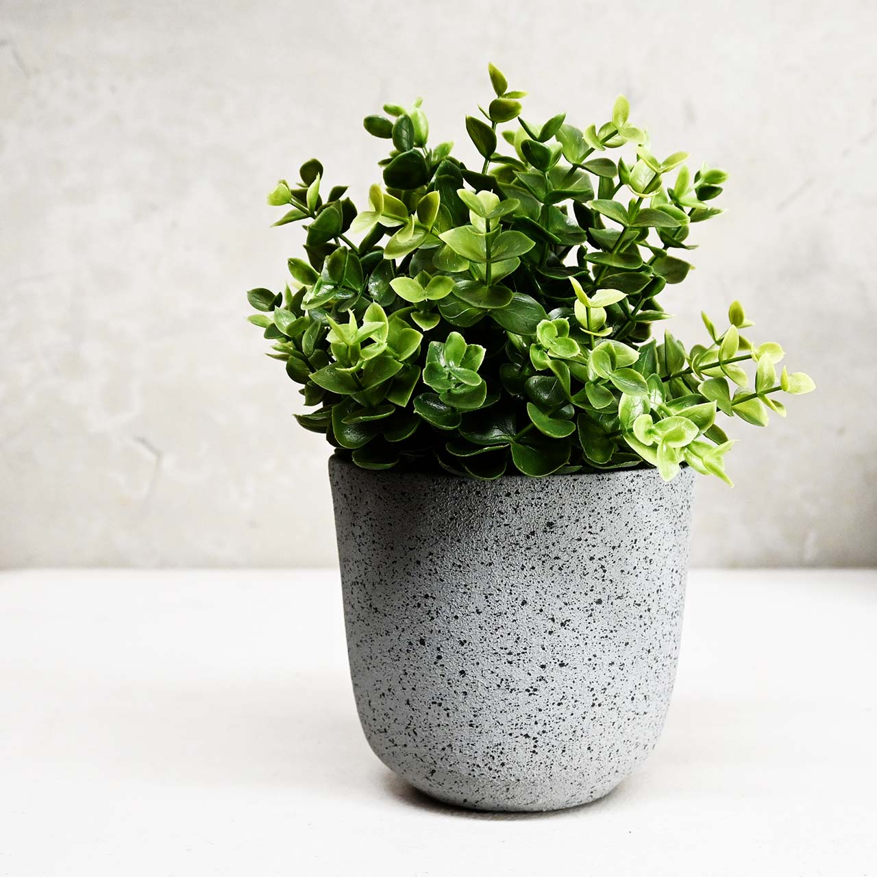 Dart Mini Egg - Grey Stone